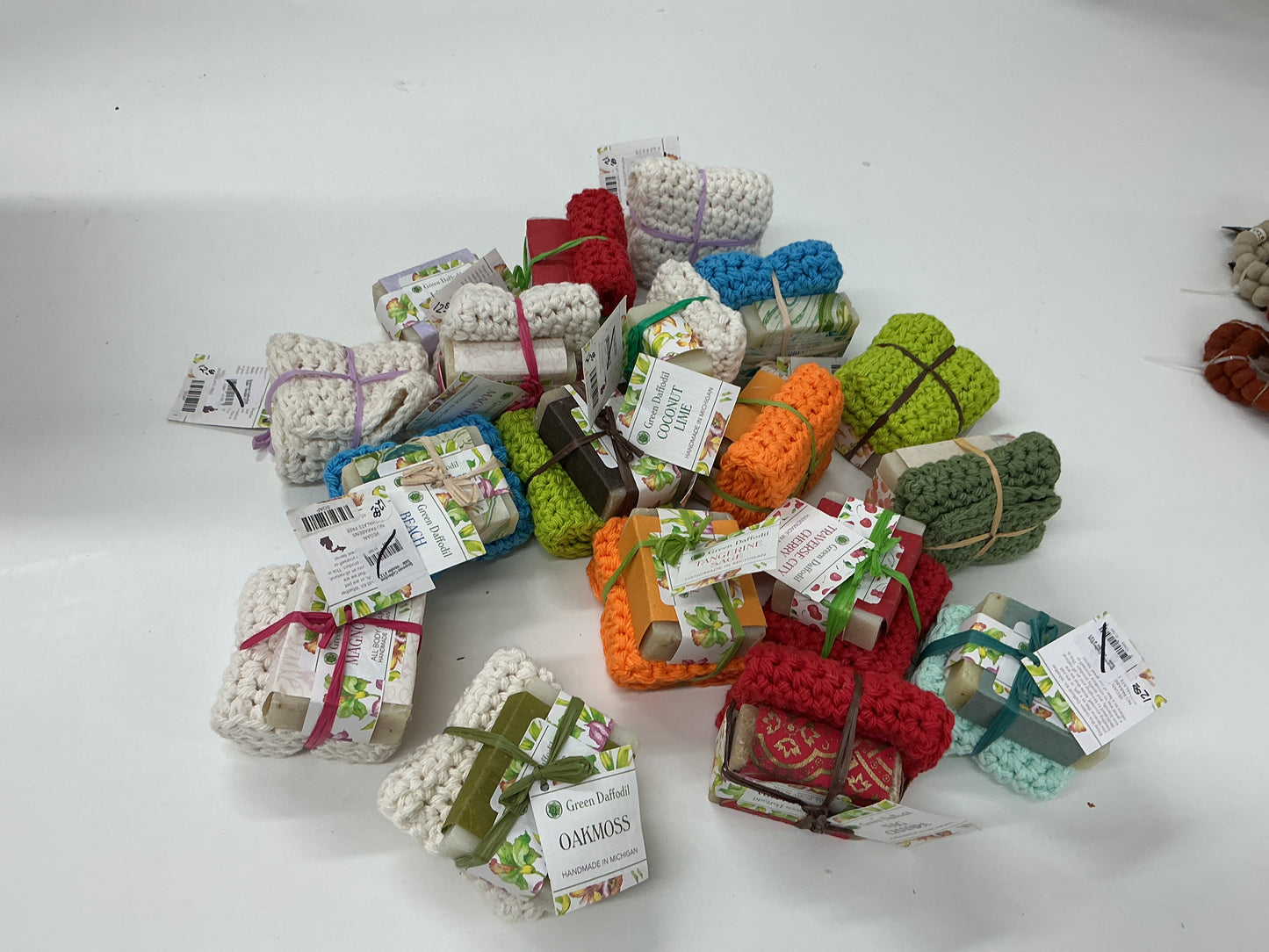 Green Daffodil Soap Wash Cloth Set